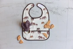 Jollein Savannah 2-pack Waterproof Slabber 029-864-66029 5 Jollein Savannah 2-pack Waterproof Slabber 029-864-66029 -Babyproducten Winkel Jollein Savannah 2 pack Waterproof Slabber 029 864 66029 2