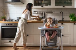 Momi Luxuria Dark Grey Kinderstoel KRKA00004 -Babyproducten Winkel Momi Luxuria 2