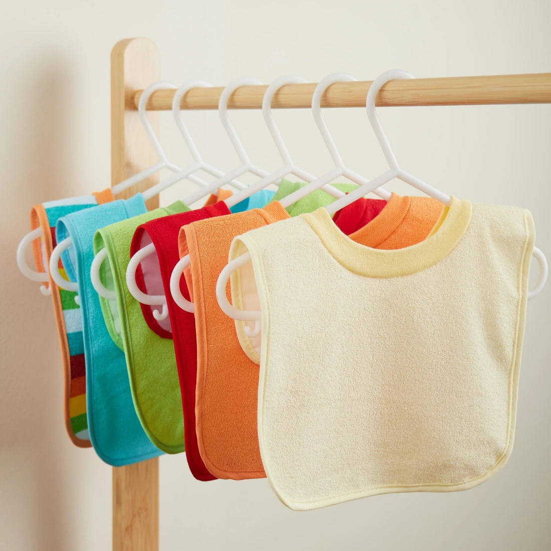 Bieco Regenboog 6 Stuks Slabber Set 38000123 3 Bieco Regenboog 6 Stuks Slabber Set 38000123 - Afbeelding 3