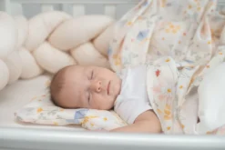 MamaLoes Amy Bamboo Nature Meadow Beige 60 X 80 Cm Deken 82667 -Babyproducten Winkel mamaloes amy bamboo nature meadow beige 2 1