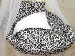 MamaLoes Panter Grijs Deluxe Wit Baby Wiegje 80749 8 MamaLoes Panter Grijs Deluxe Wit Baby Wiegje 80749 -Babyproducten Winkel mamaloes panter grijs deluxe wit baby wiegje 80749 1