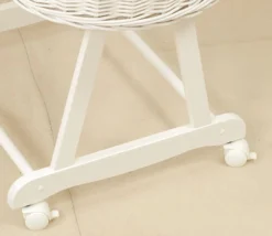 MamaLoes Rotan Wit Baby Wiegje 66755 5 MamaLoes Rotan Wit Baby Wiegje 66755 -Babyproducten Winkel mamaloes rotan wit baby wiegje 3