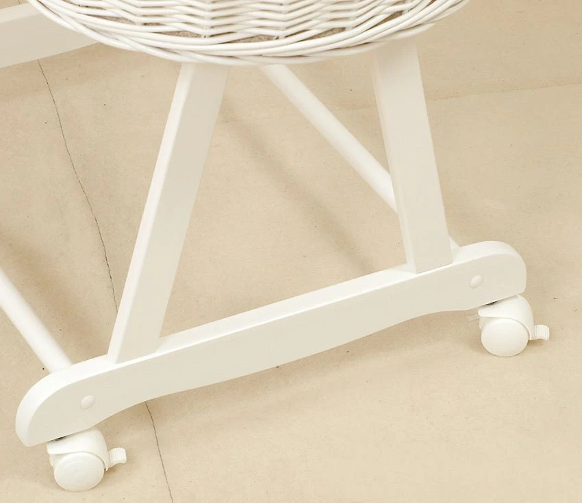 MamaLoes Rotan Wit Baby Wiegje 66755 2 MamaLoes Rotan Wit Baby Wiegje 66755 - Afbeelding 2