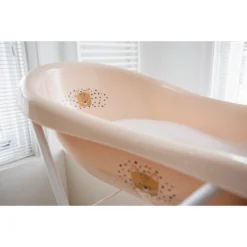 Tryco Leopard Lenny Sand Anti-Slip Badje TR-412624 -Babyproducten Winkel tryco leopard lenny sand anti slip badje tr 412624 01 sfeer5